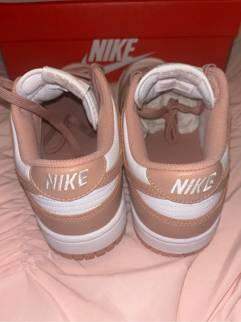 Nike Dunk Low - Rose Whisper